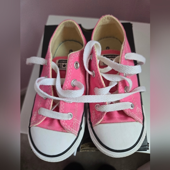 Infant Converse Shoes - Picture 2 of 4